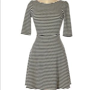 Pixley Dress. Fit and Flare. Size 4.